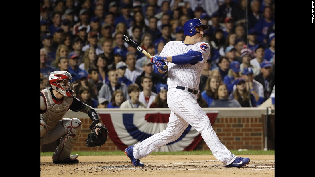 Cubs&#39; Anthony Rizzo hits an RBI single during the first inning of Game 4.
