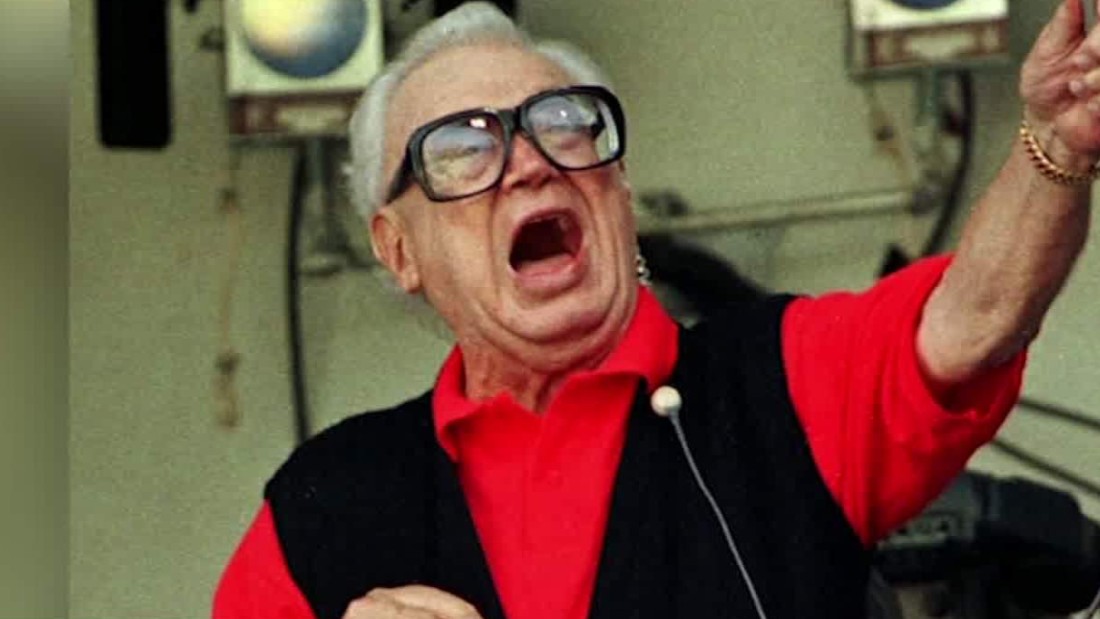 MLB Network Presents - Holy Cow! - The Story of Harry Caray (Post