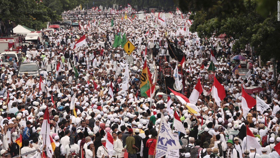 An estimated 200,000 people converged on the center of the Indonesian capital to demand the arrest of its minority-Christian governor on November 4.