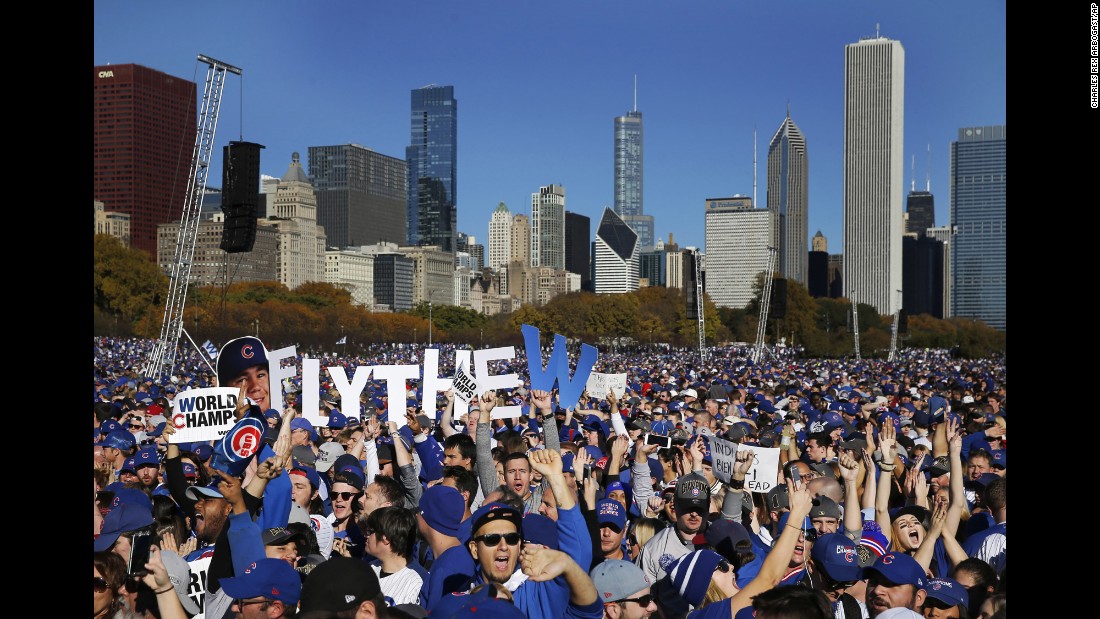 Cubs fans celebrate during a rally in Chicago&#39;s Grant Park on November 4.