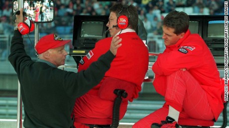 Ross Brawn (center), says he&#39;s not spoken to Niki Lauda (left) since he left Mercedes