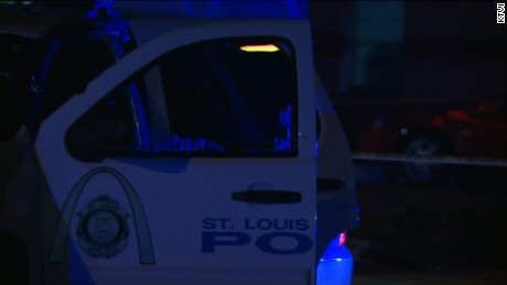 st louis officer shot