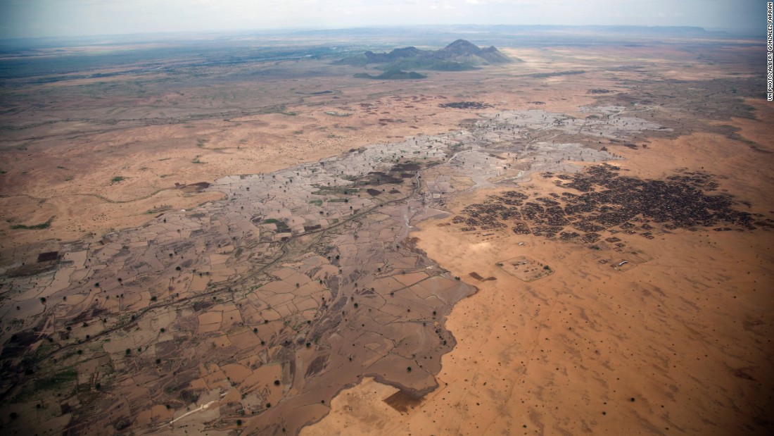 Sudan&#39;s temperature is expected to rise significantly between 1.1 °C and 3.1 °C by 2060. As a result of increased temperatures and rainfall which has become erratic and inconsistent, much of Sudan has become increasingly unsuitable for agriculture -- due to either floods, or severe droughts.