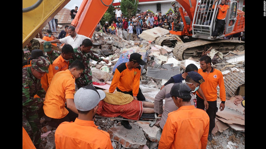 Indonesia earthquake: At least 100 killed in Aceh province - CNN