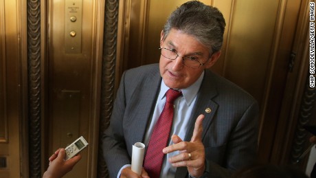 Democrats woo Manchin on major voting bill in bid to win unified party support