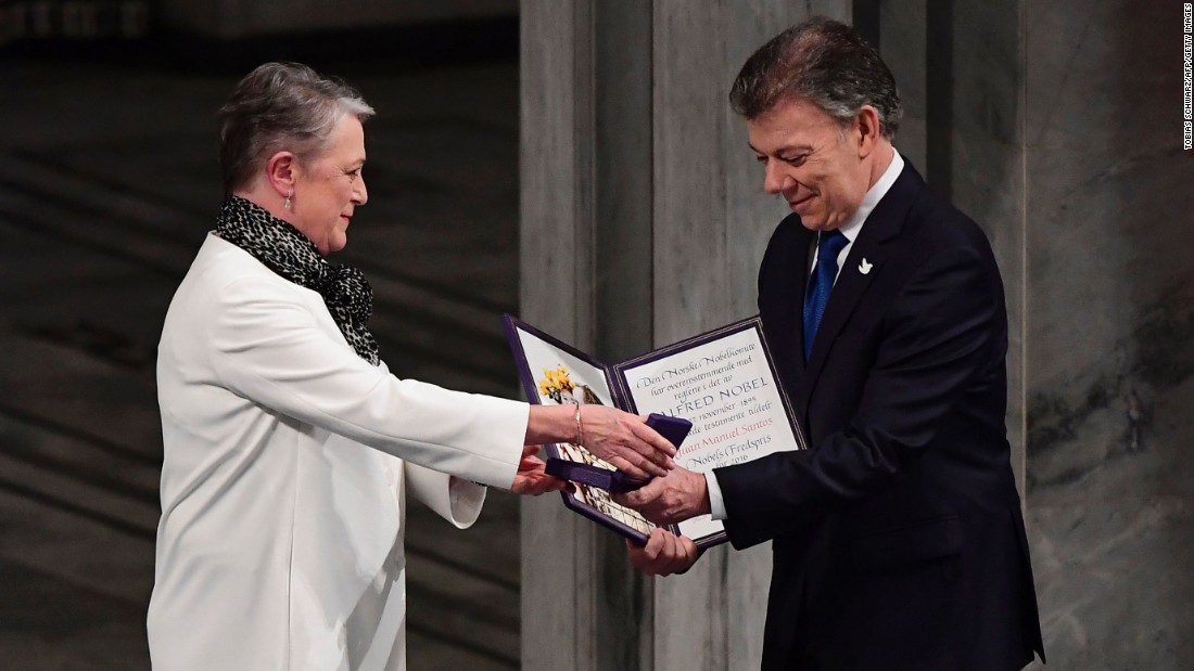 Nobel Peace Prize Colombian President Juan Manuel Santos Accepts Award Cnn