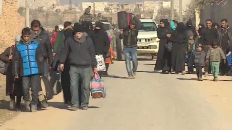 civilians flee aleppo pleitgen_00014304.jpg