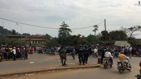 Demonstration on November 9 in the town of Kumba in Cameroon&#39;s anglophone Southwest province. 