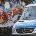 02 Christmas market police Frankfurt RESTRICTED