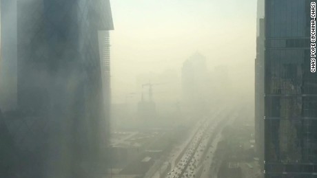 Timelapse: Smog envelops Beijing in minutes