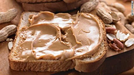 ベジタリアンであれば、ピーナッツバターはタンパク質と心臓に良い脂肪を食事に加える便利な方法です。