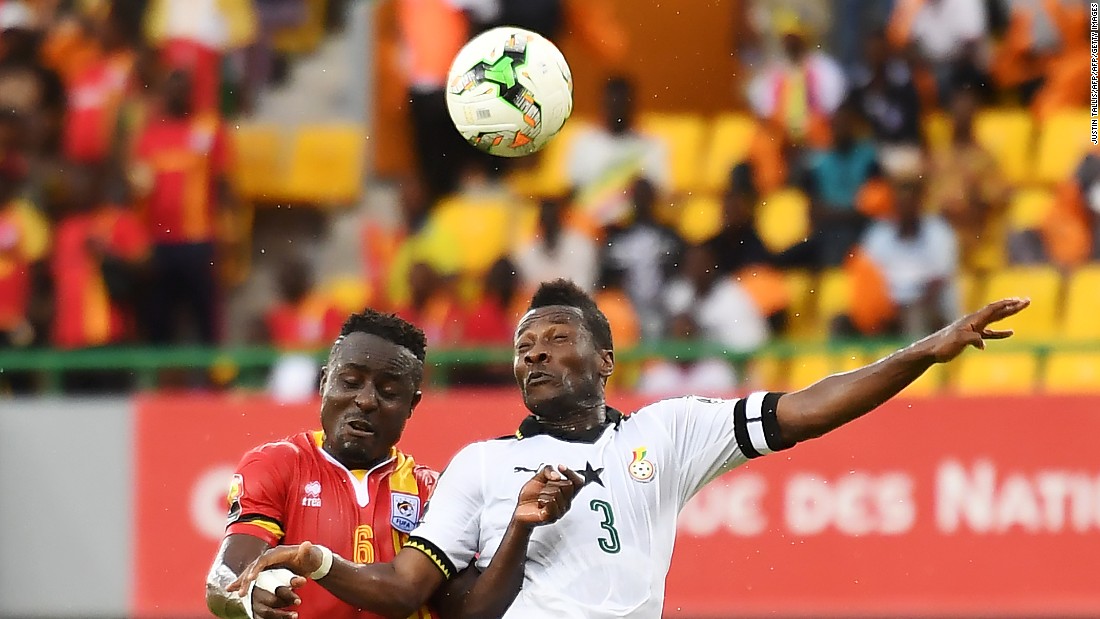 Ghana&#39;s forward Gyan (R) will be looking to score his 50th international goal and reach 100 caps at AFCON 2017.