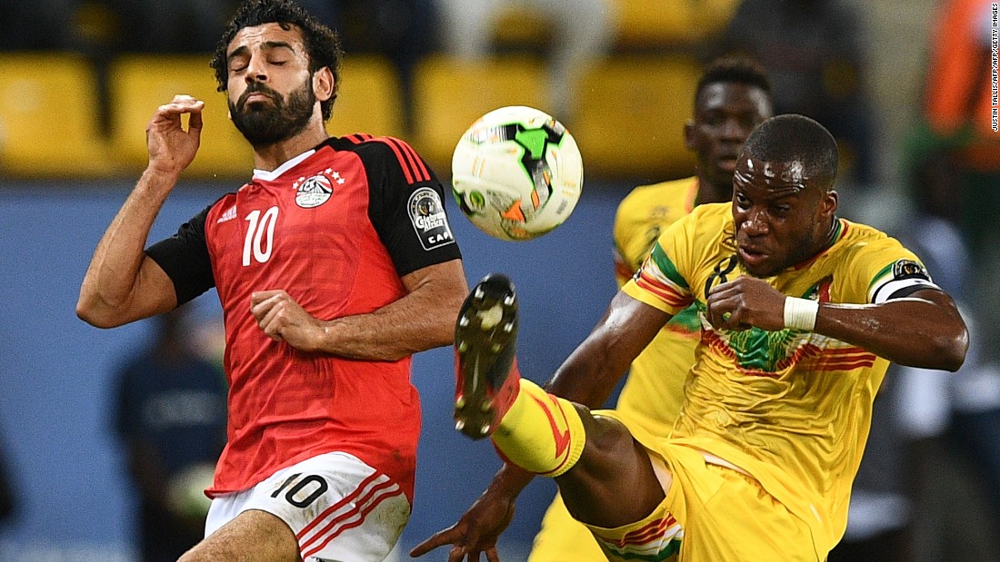 Mohamed Salah (L), nicknamed the &#39;Egyptian Messi&#39;, was unable to force a way through a solid Mali defense as the game finished 0-0.