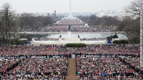 Inauguration crowds in fast forward