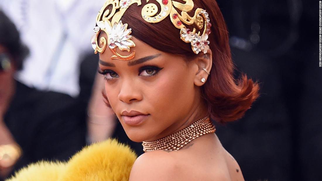 Rihanna is now officially a billionaire –