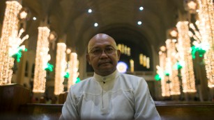 War on drugs: Priest speaks out against Philippines &#39;blood lust&#39;