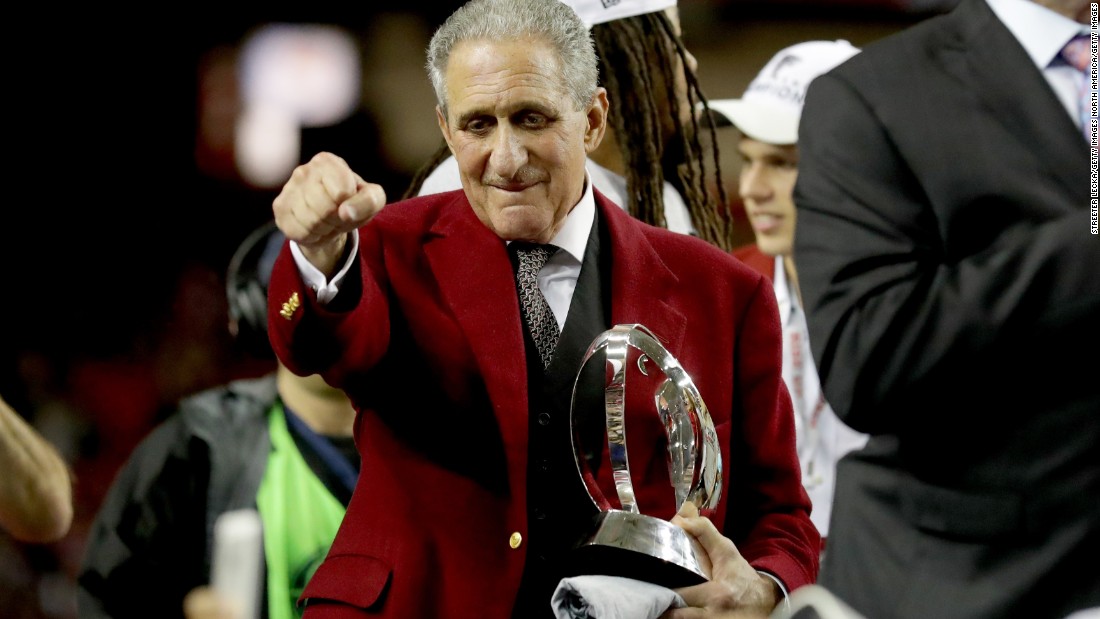 Falcons' Arthur Blank on Michael Vick: 'Deeply disappointed and