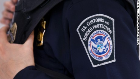 US-Mexico border apprehensions hit 17-year lows