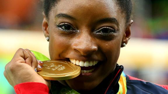 Simone Biles Ties Record For Most World Gymnastics Championship Medals
