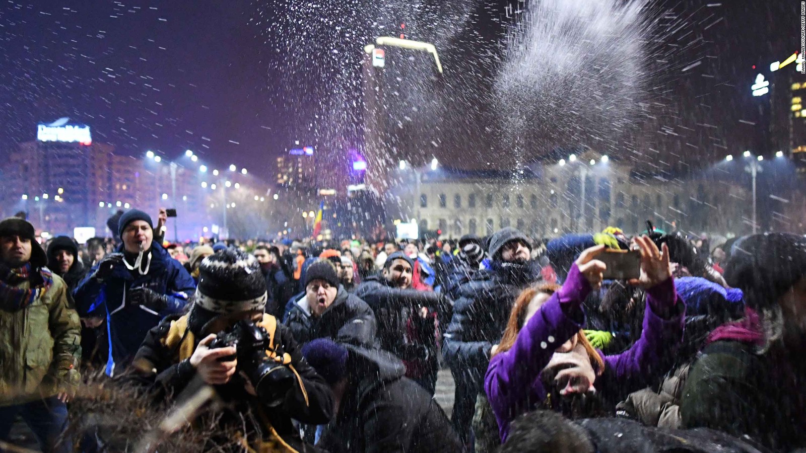 Romania Protests Continue Despite Repeal Of Corruption Decree Cnn 5533