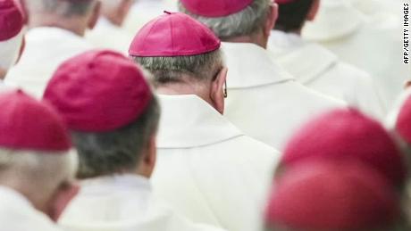 Australian Catholic Church rejects calls for priests to report child abuse confessions