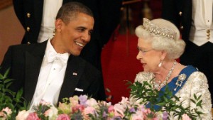 LONDON, ENGLAND - MAY 24:  U.S. President Barack Obama and Queen Elizabeth II during a State Banquet in Buckingham Palace on May 24, 2011 in London, England. The 44th President of the United States, Barack Obama, and his wife Michelle are in the UK for a two day State Visit at the invitation of HM Queen Elizabeth II. During the trip they will attend a state banquet at Buckingham Palace and the President will address both houses of parliament at Westminster Hall. (Photo by Lewis Whyld - WPA Pool/Getty Images)