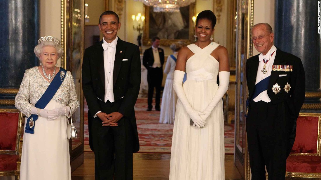 President Barack Obama and first lady Michelle Obama visit with Queen Elizabeth II and Prince Philip, Duke of Edinburgh at Buckingham Palace ahead of a State Banquet on May 24, 2011 in London, England. 