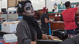 Crowds Flock To Saudi Arabia S First Comic Con Cnn