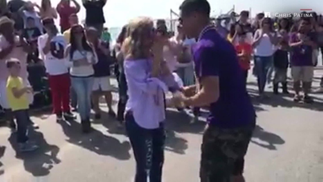 Uptown Funk Flash Mob Morphs Into Proposal Cnn Video 