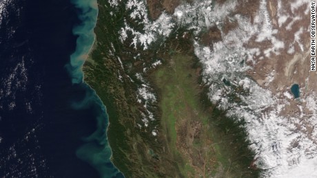 NASA satellite photos show effects of California rain