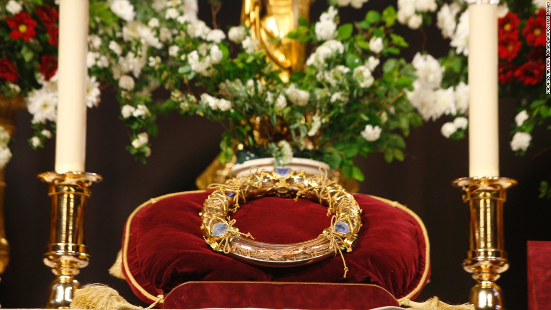 According to the Bible, a crown of thorns was placed on Jesus&#39; head before his crucifixion. Today a number of relics of the crown are venerated by Christians. The one pictured above is held in Paris&#39; Notre Dame Cathedral.