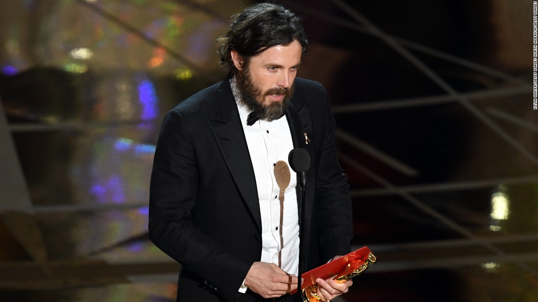 &lt;strong&gt;Casey Affleck (2017):&lt;/strong&gt; Casey Affleck won for his tragic and stoic performance in &quot;Manchester By The Sea.&quot; At the beginning of the speech, he thanked fellow nominee Denzel Washington for being someone who &quot;taught him how to act.&quot;