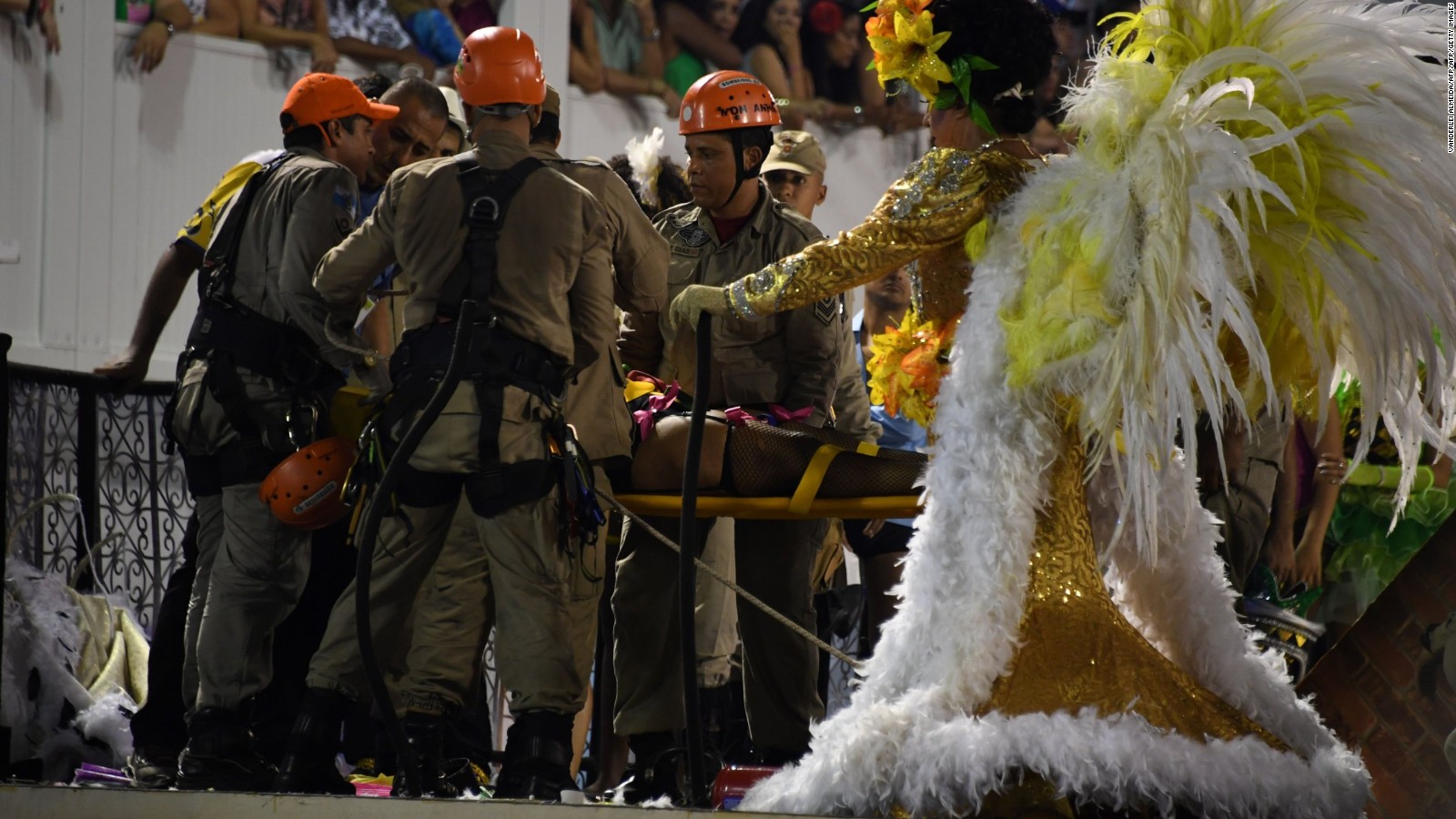 Rio Carnival float collapses, injuring 11 CNN