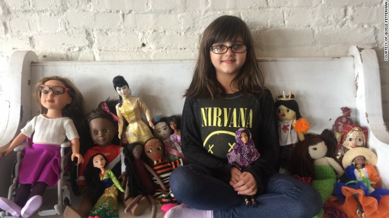 These moms are making tiny hijabs for their kids' dolls - CNN