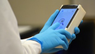 Phone device tests male fertility with 98% accuracy, study shows