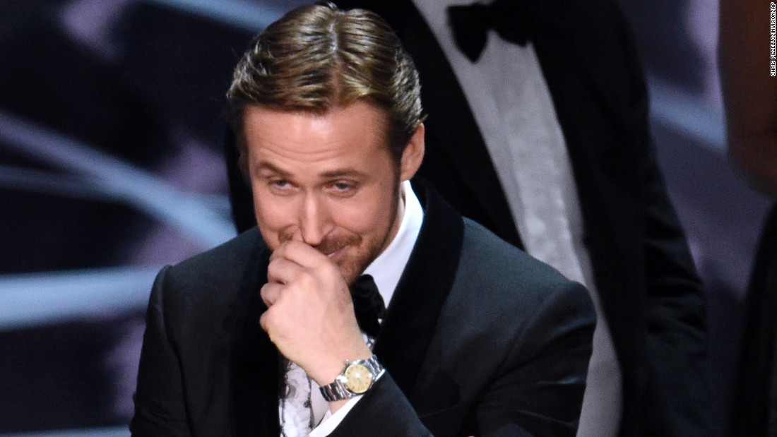 why-ryan-gosling-giggled-during-oscars-mix-up-cnn