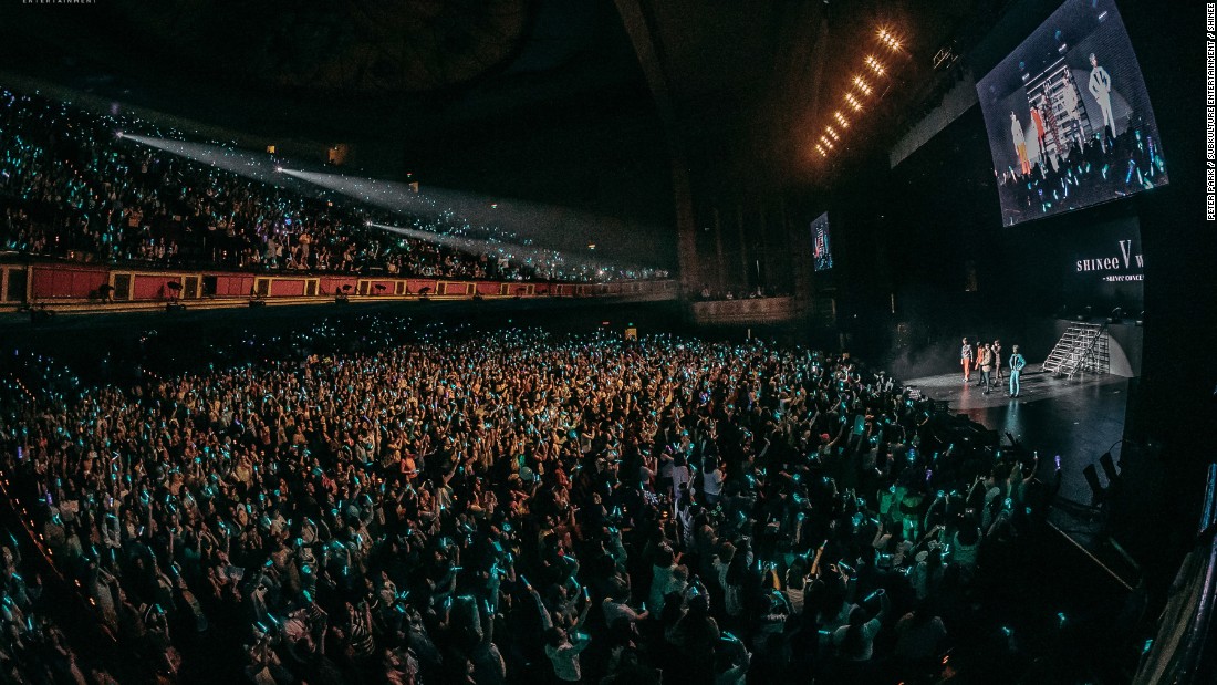 Los Angeles &#39;Shrine Auditorium during the SHINee concert 