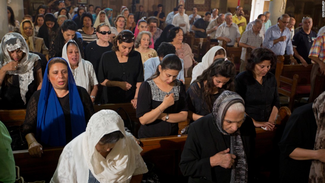 Histoire de quelques Saints pour la Fête de la Toussaint (  apôtres, martyrs, confesseurs, vierges) 170409200815-04-coptic-christian-egypt-super-169