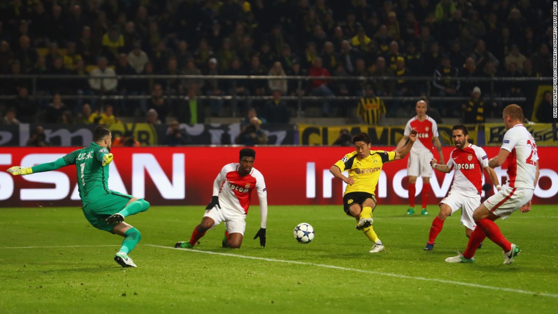 Shinji Kagawa scored late for Dortmund, giving the Germans hope heading into next week&#39;s return fixture in Monaco. 