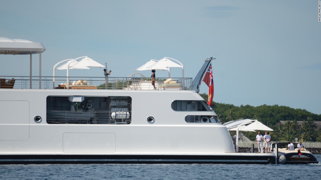 obama tom hanks yacht