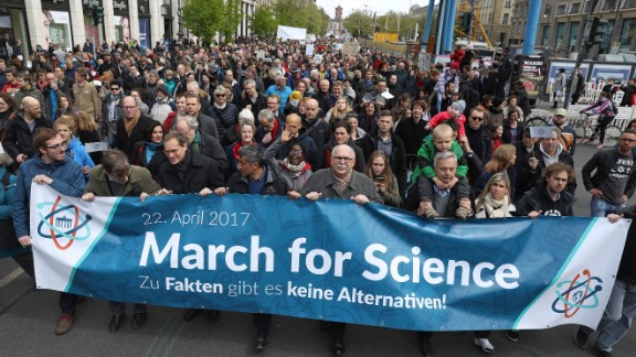 March For Science Crowds Join Global Earth Day Protests Cnn