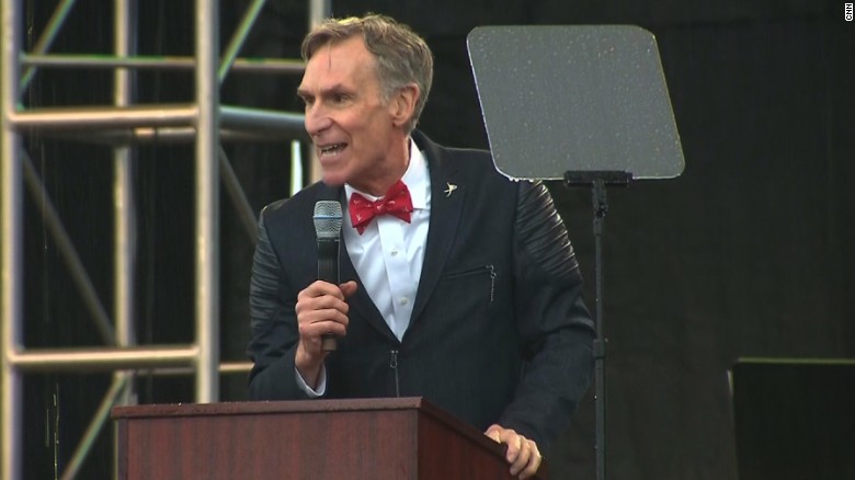 Bill Nye calls out lawmakers