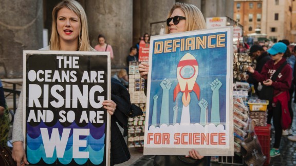 March For Science Crowds Join Global Earth Day Protests Cnn