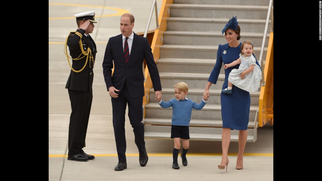 The royal family arrives in Victoria in September 2016.