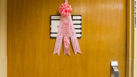 The door to Jessica&#39;s recovery room celebrates the life of her new daughter. Jayda Jewel, nicknamed JJ, did not suffer withdrawal.