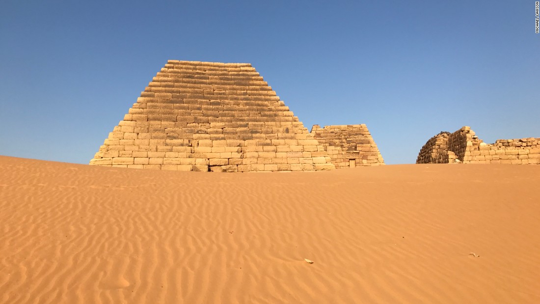 The Sudan pyramids are smaller than those in Egypt. They are also far less busy, typically receiving about 10 visitors per day. &lt;br /&gt;