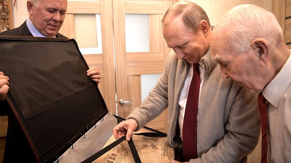 Putin Visits Former Kgb Boss On The Eve Of Victory Day Cnn
