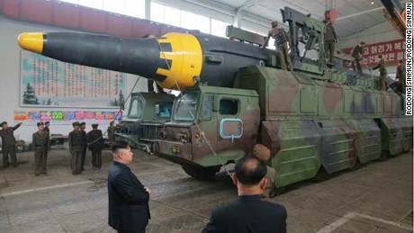  North  Korea  says missile  could carry large nuclear warhead 