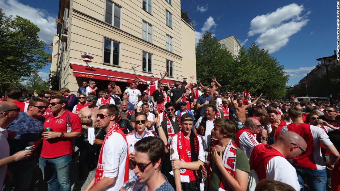 Ahead of the match Ajax fans enjoyed the atmosphere in Stockholm city center.