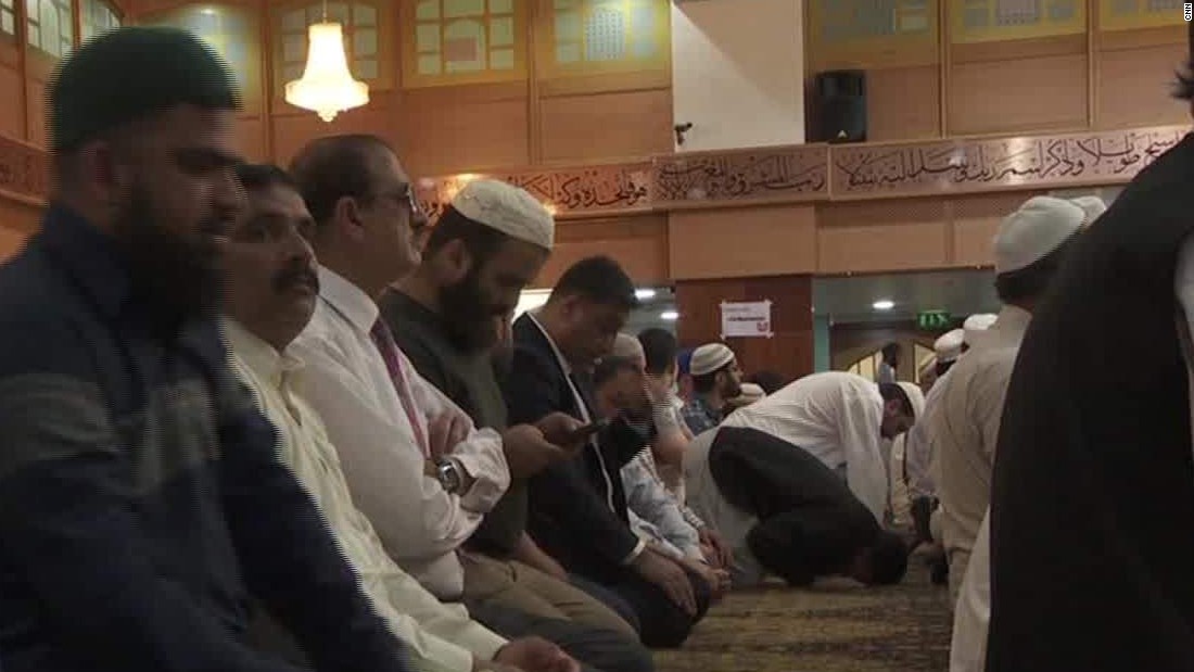 Muslims In The Uk Respond To Manchester Attack - Cnn Video